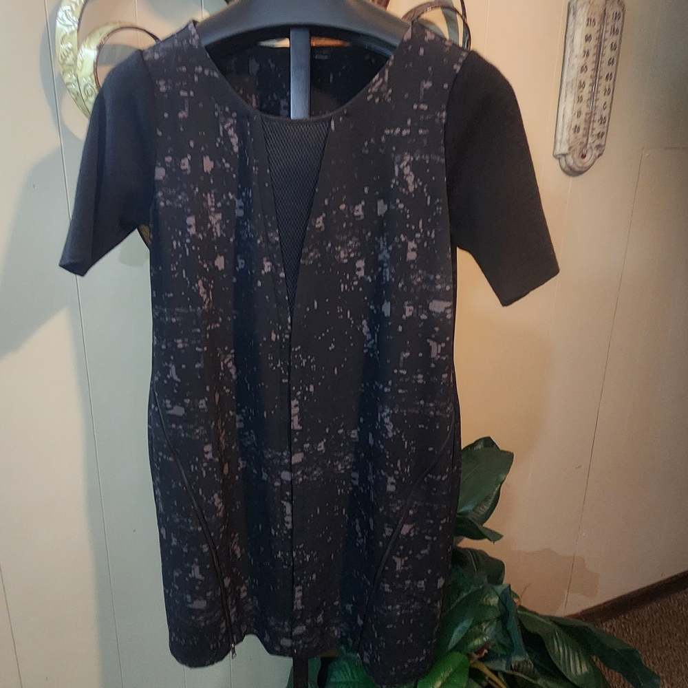 ELIE TAHARI Black Dress